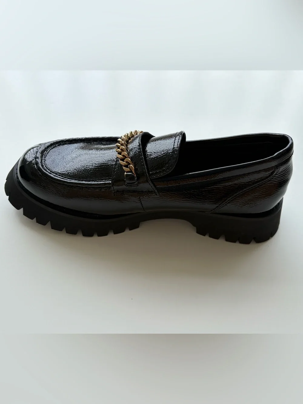 Princess Polly Black Patent w/Gold Chain Accent Womens Platform Loafers. Sz 9